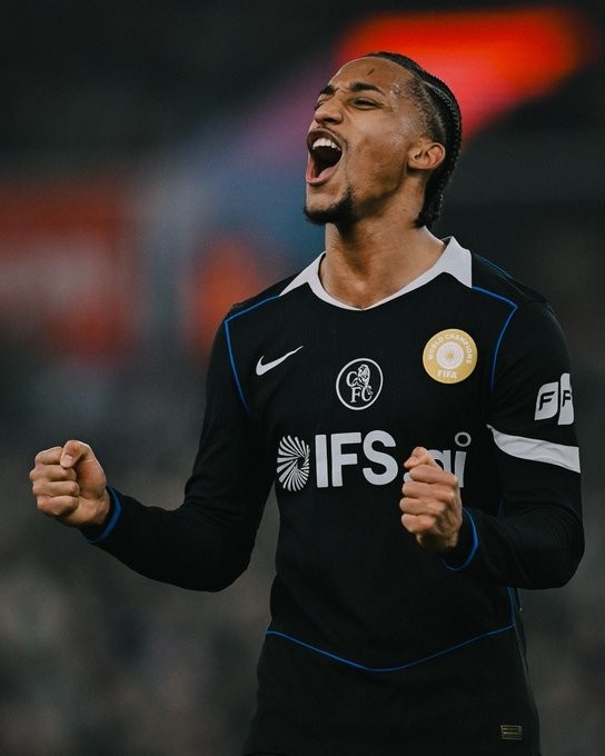 7场3球1助！官方：若昂·佩德罗当选切尔西3月最佳球员